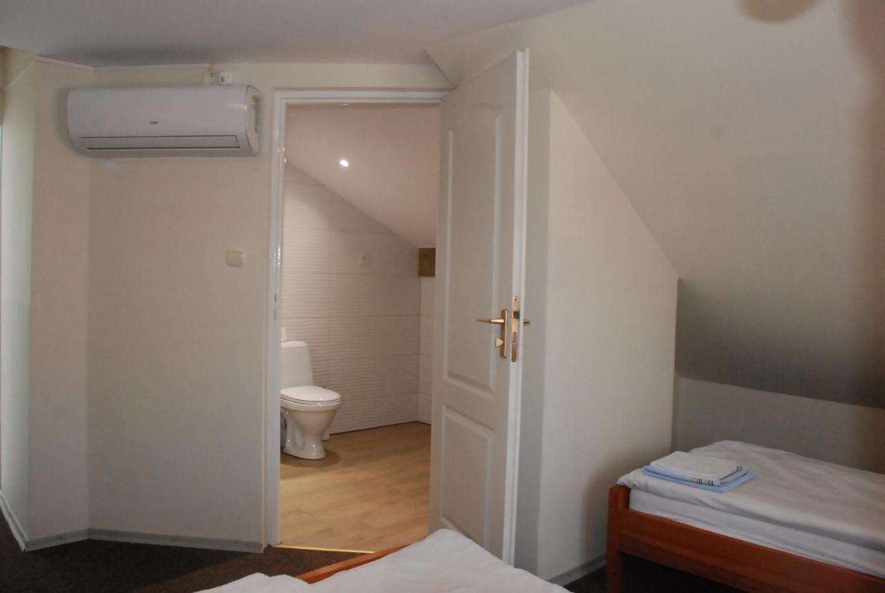 Hotelik Manhatan Radzyn Podlaski Exterior photo